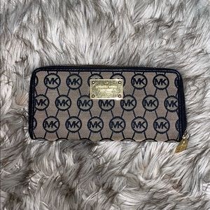 Michael Kors wallet